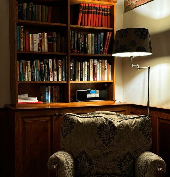 Tips for Creating a Cozy Reading Nook in Your Home