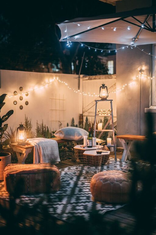 Tips for Creating a Cozy and Inviting Outdoor Living Space